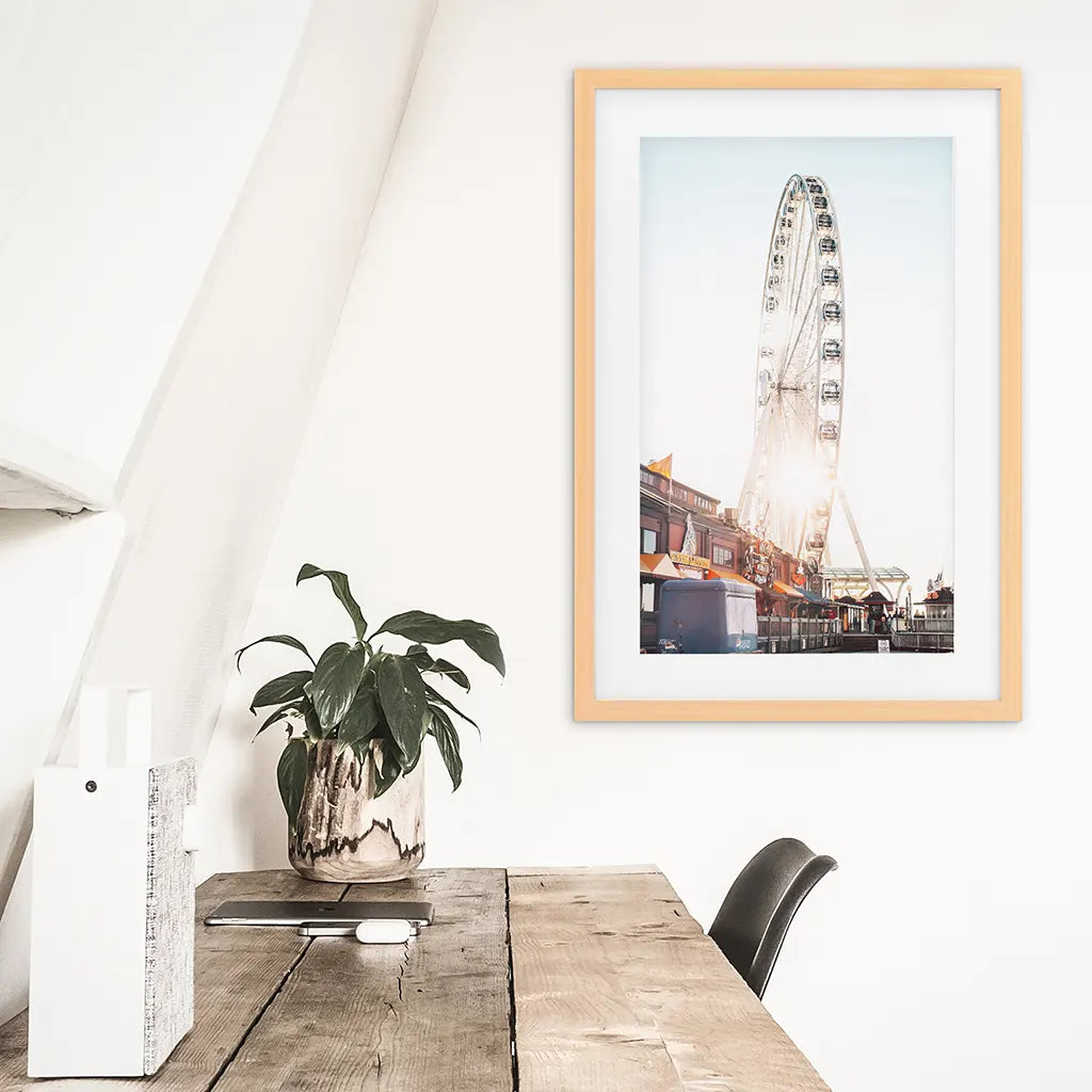 Ferris Wheel Wall Decor. Summer Beach Style