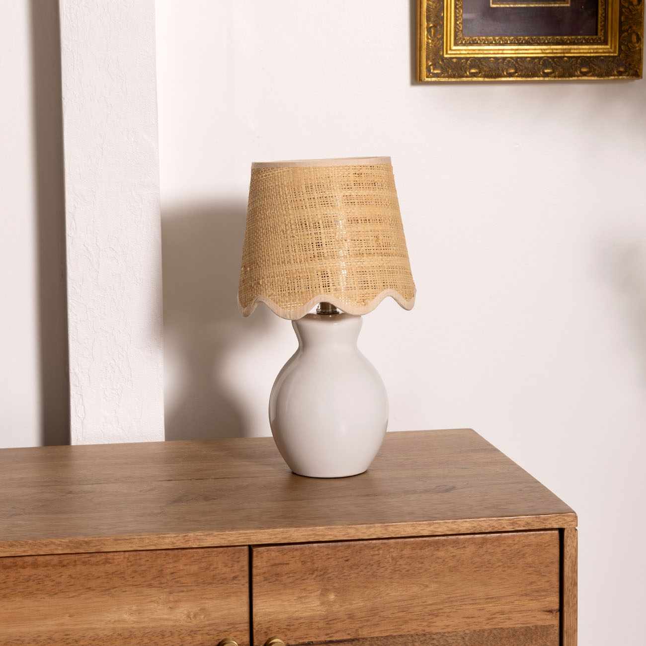 Salgareda White Ceramic Table Lamp